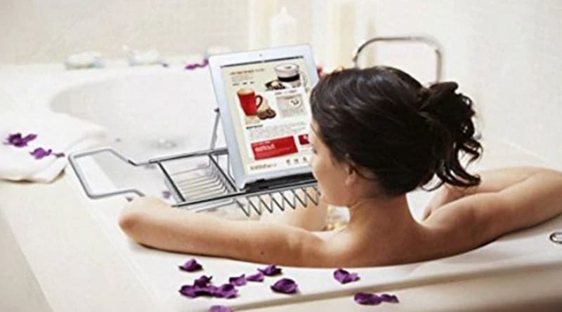 Multifunctional stand for receiving a bath